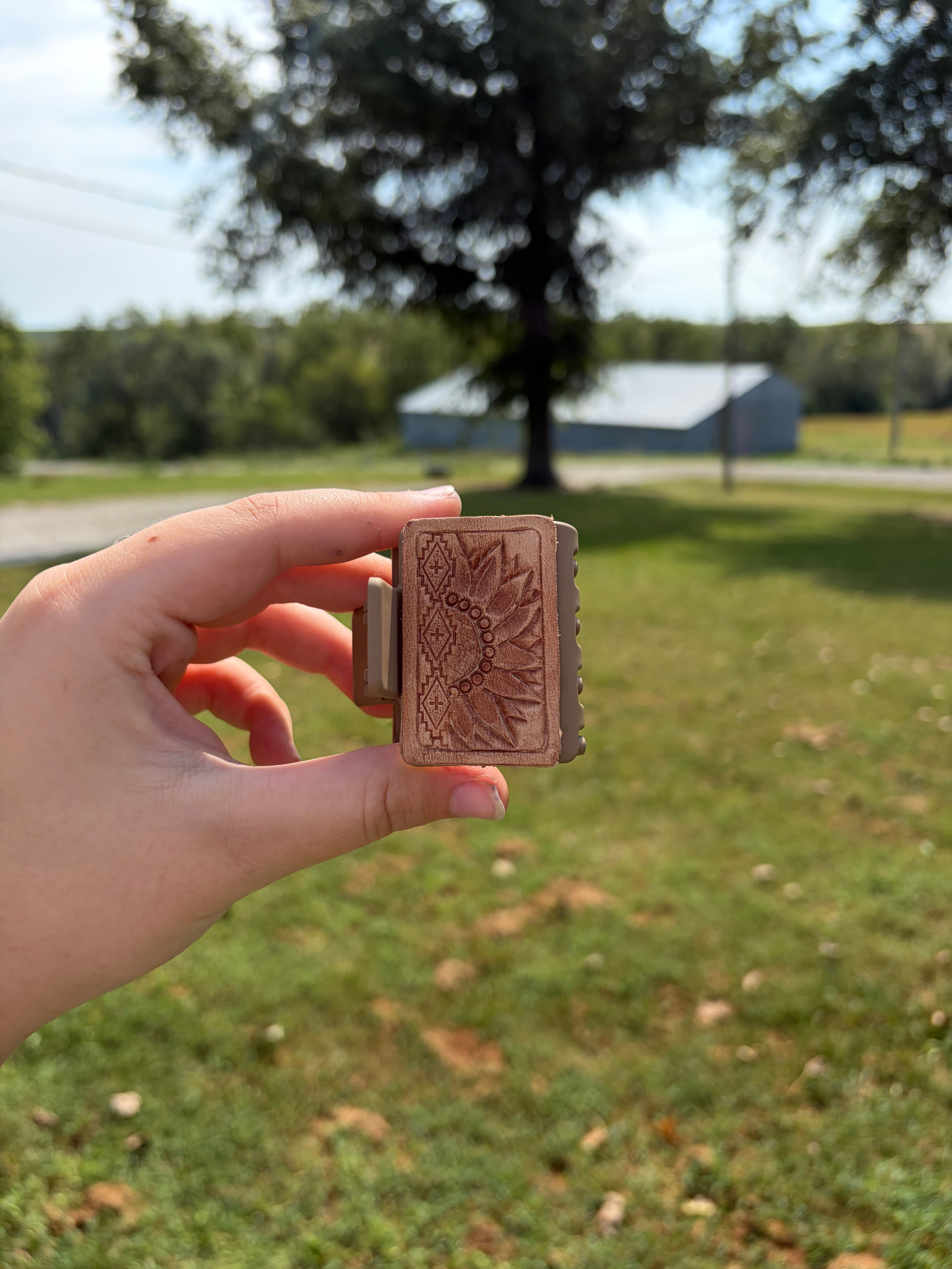 Medium SUNFLOWER clip